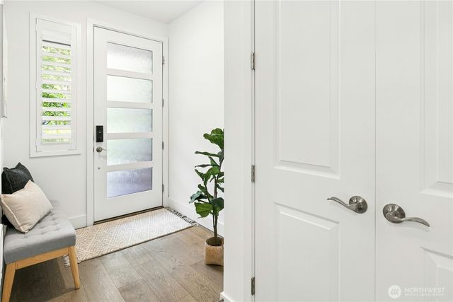 168 Whispering Lane NW, Bainbridge Island, WA 98110