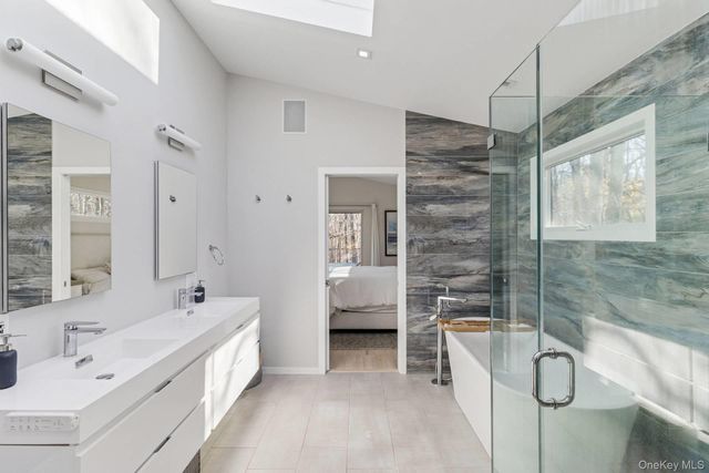 56 North Woods Lane, East Hampton, NY 11937