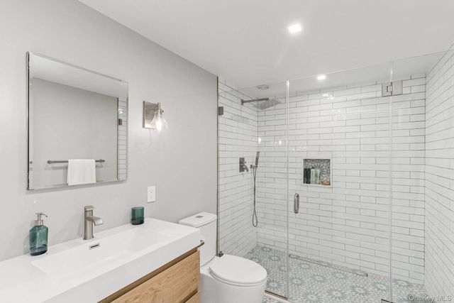 56 North Woods Lane, East Hampton, NY 11937