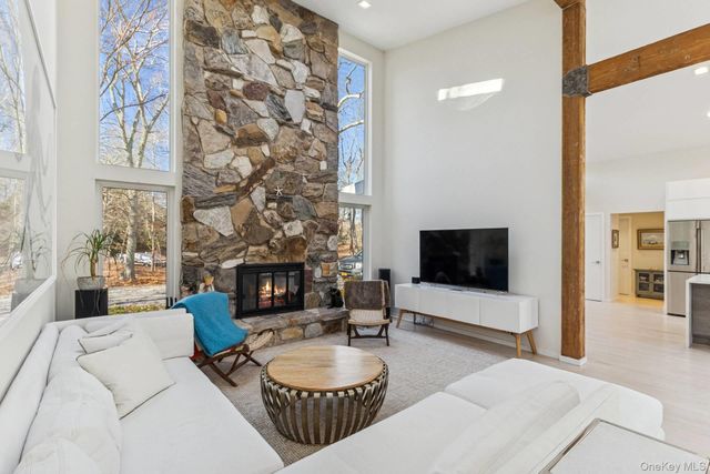 56 North Woods Lane, East Hampton, NY 11937