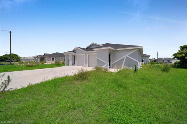 749 Alabama RD S 747, Lehigh Acres, FL 33974