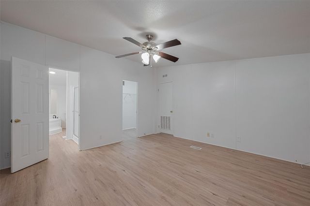 16282 Wild Oak Lane, Conroe, TX 77302