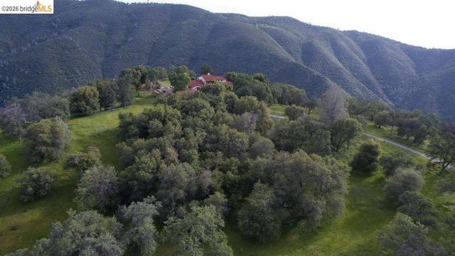 26255 Powell Ranch Rd, Sonora, CA 95370