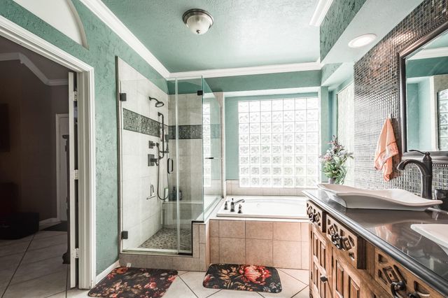 3810 Wildwood Valley Court, Houston, TX 77345