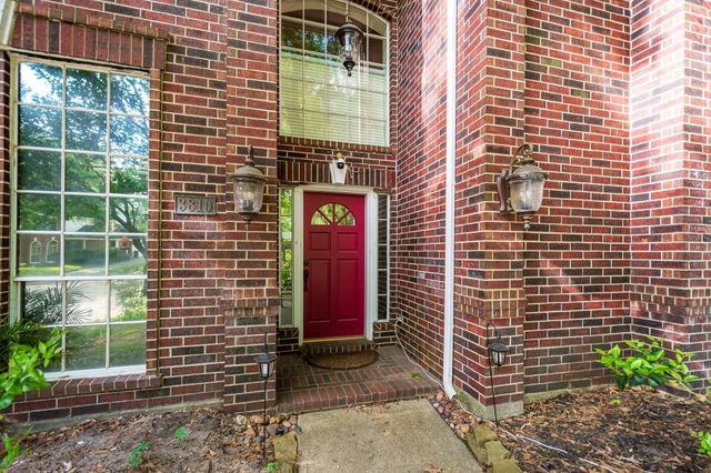 3810 Wildwood Valley Court, Houston, TX 77345