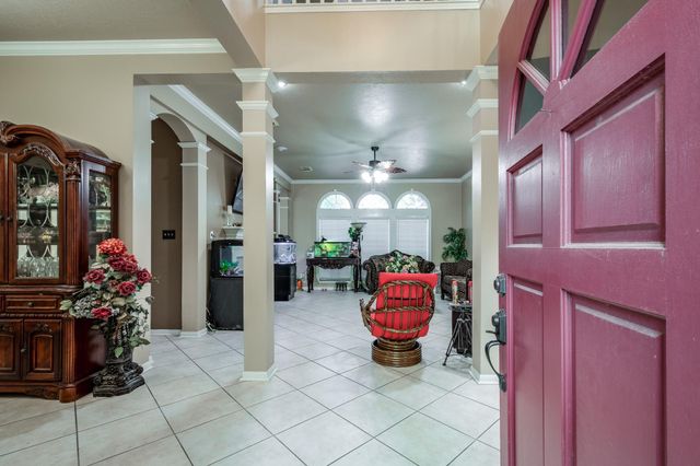 3810 Wildwood Valley Court, Houston, TX 77345