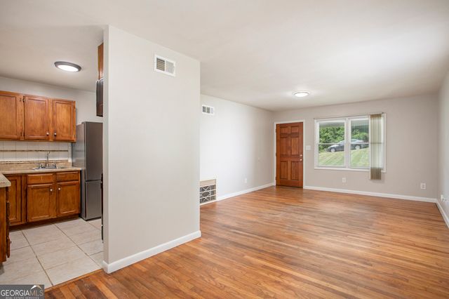 4218 Tara Drive, Forest Park, GA 30297