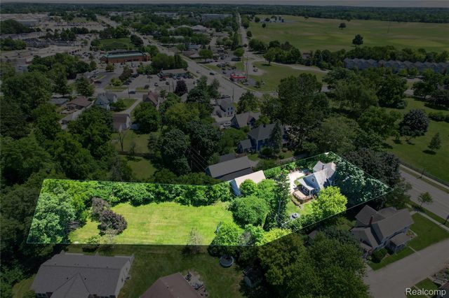 315 E Michigan Avenue, Saline, MI 48176
