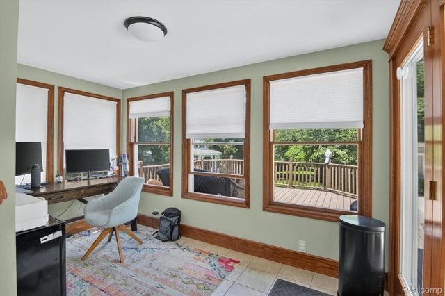 315 E Michigan Avenue, Saline, MI 48176