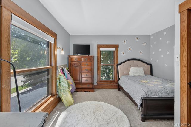 315 E Michigan Avenue, Saline, MI 48176