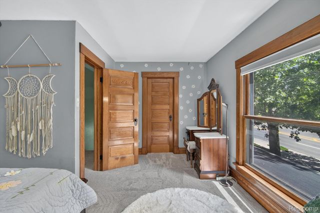315 E Michigan Avenue, Saline, MI 48176