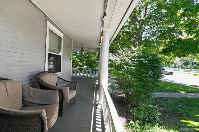 315 E Michigan Avenue, Saline, MI 48176
