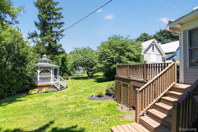 315 E Michigan Avenue, Saline, MI 48176