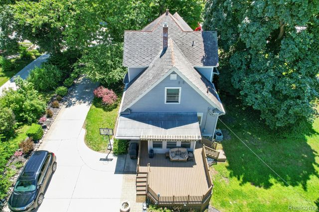 315 E Michigan Avenue, Saline, MI 48176