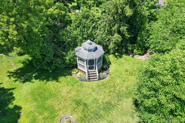 315 E Michigan Avenue, Saline, MI 48176