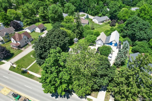 315 E Michigan Avenue, Saline, MI 48176