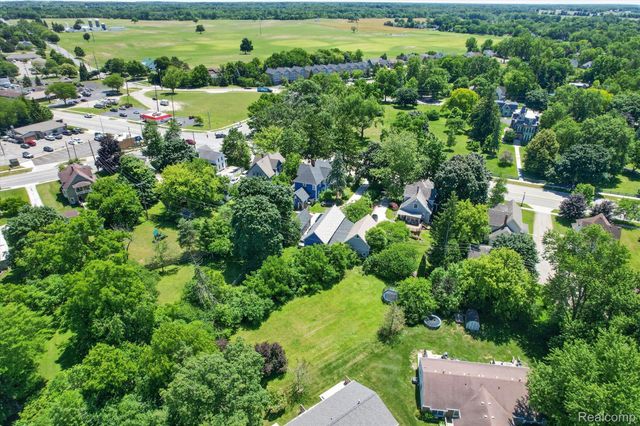 315 E Michigan Avenue, Saline, MI 48176