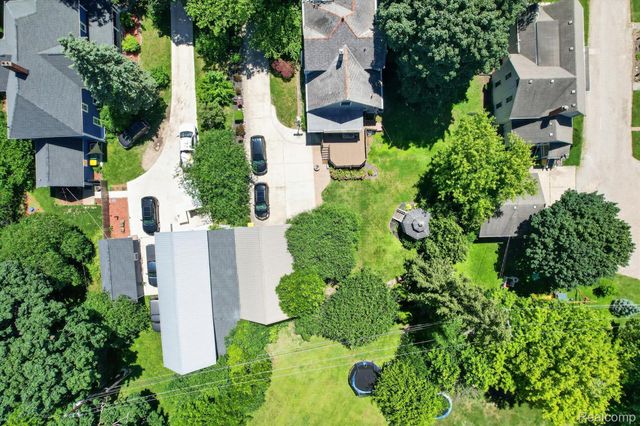 315 E Michigan Avenue, Saline, MI 48176