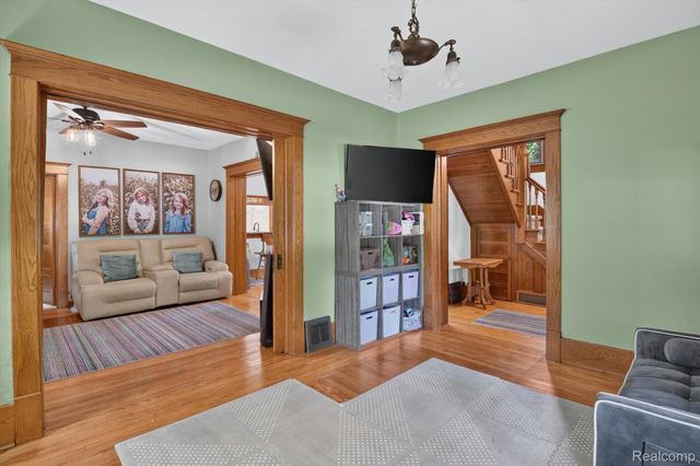 315 E Michigan Avenue, Saline, MI 48176