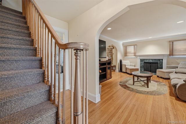 168 Latham Road, Mineola, NY 11501