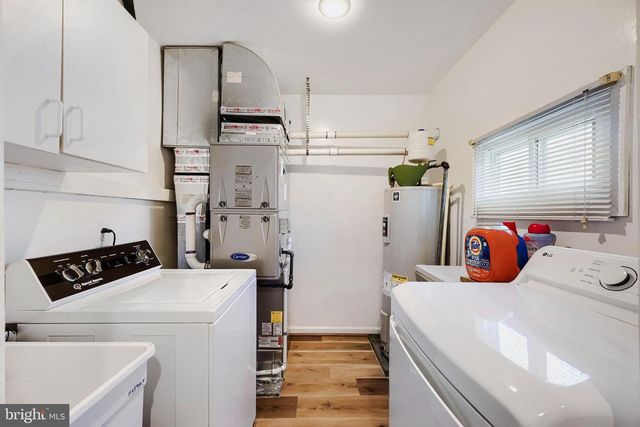 8103 MURRAY POINT RD, Baltimore, MD 21222