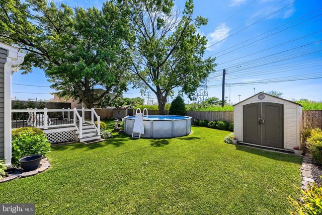 8103 MURRAY POINT RD, Baltimore, MD 21222