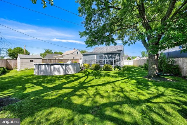 8103 MURRAY POINT RD, Baltimore, MD 21222
