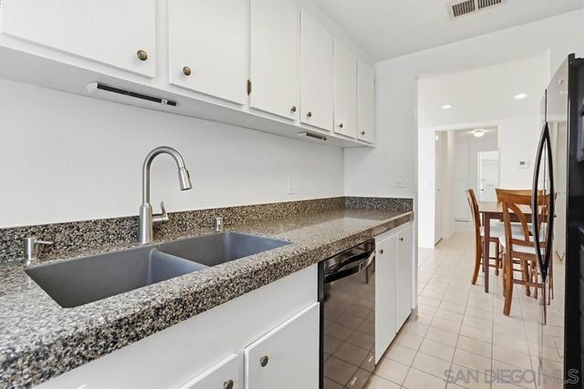 929 Amistad Ct A, El Cajon, CA 92019