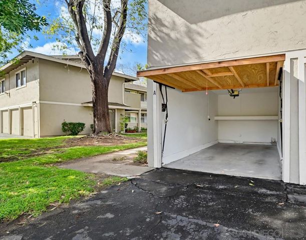 929 Amistad Ct A, El Cajon, CA 92019