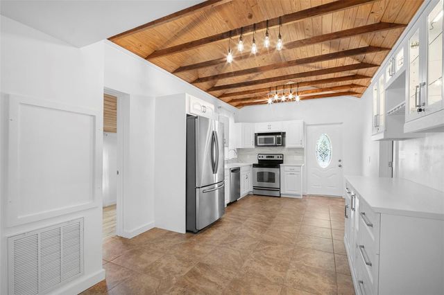 2210 DIXIE AVENUE, Punta Gorda, FL 33950