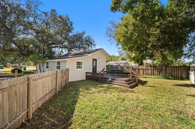 2210 DIXIE AVENUE, Punta Gorda, FL 33950