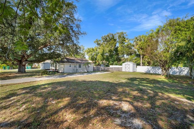2210 DIXIE AVENUE, Punta Gorda, FL 33950