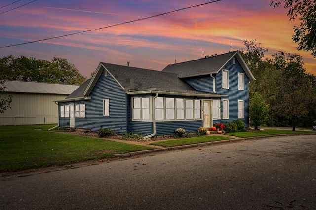 124 Mill STREET, Holmen, WI 54636