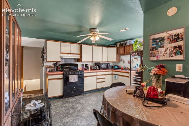 2120 W 11th Street, Pueblo, CO 81003