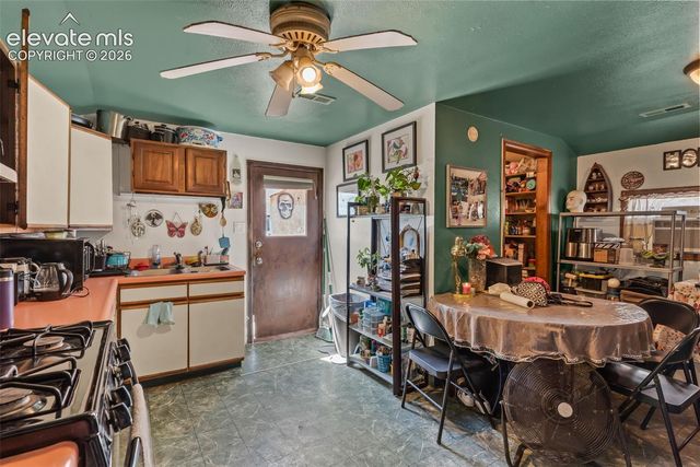 2120 W 11th Street, Pueblo, CO 81003