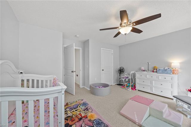 5889 Echingham DR, Virginia Beach, VA 23464