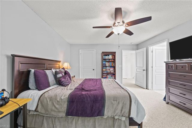 5889 Echingham DR, Virginia Beach, VA 23464