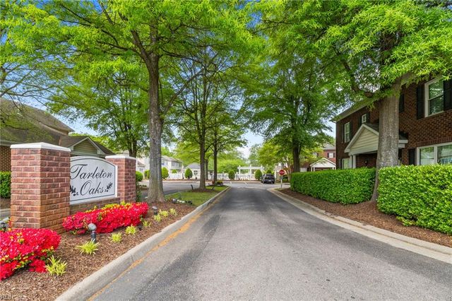 5889 Echingham DR, Virginia Beach, VA 23464