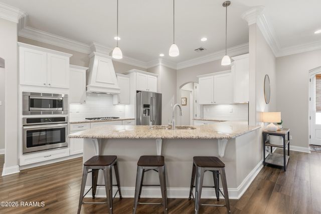 612 Easy Rock Landing Drive, Broussard, LA 70518