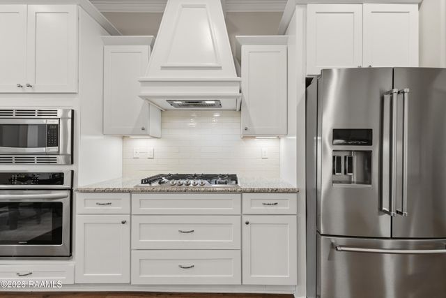 612 Easy Rock Landing Drive, Broussard, LA 70518