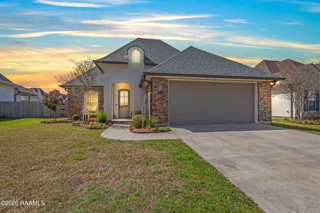 612 Easy Rock Landing Drive, Broussard, LA 70518