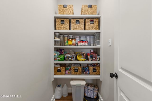 612 Easy Rock Landing Drive, Broussard, LA 70518