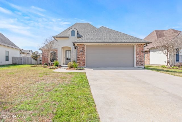612 Easy Rock Landing Drive, Broussard, LA 70518