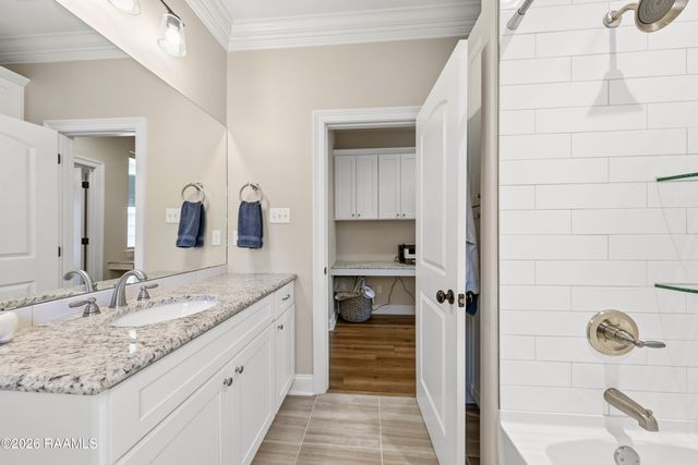 612 Easy Rock Landing Drive, Broussard, LA 70518