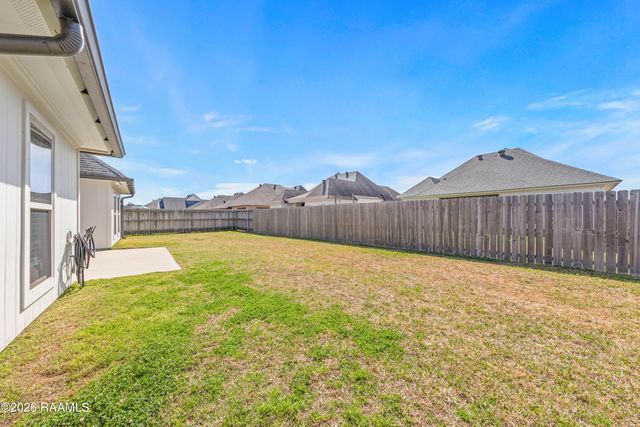 612 Easy Rock Landing Drive, Broussard, LA 70518