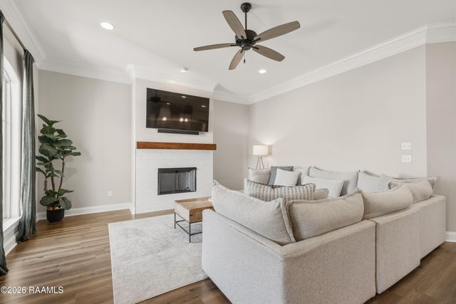 612 Easy Rock Landing Drive, Broussard, LA 70518