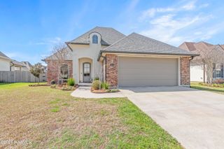 612 Easy Rock Landing Drive, Broussard, LA 70518