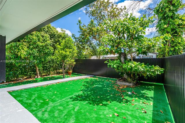 2309 SW 62nd Avenue A, Miami, FL 33155