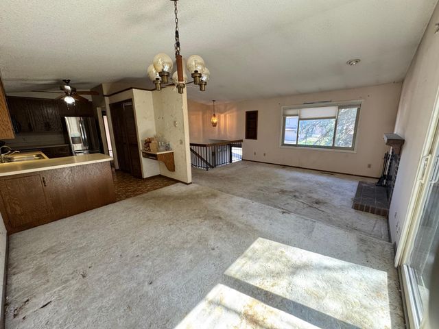 5050 147th Street W, Apple Valley, MN 55124