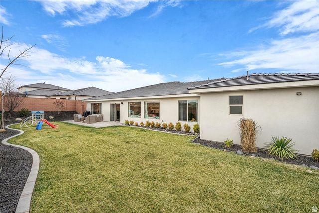 2112 E HONEYCOMB DR, St. George, UT 84790